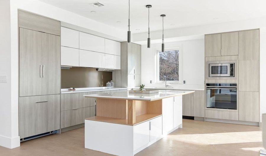31 Evergreen St 1, Boston, MA 02130 - 3 Beds, 3 Bath