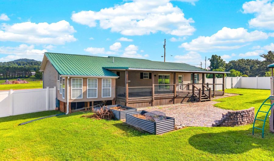 210 Gammon Spgs, Bean Station, TN 37708 - 3 Beds, 2 Bath