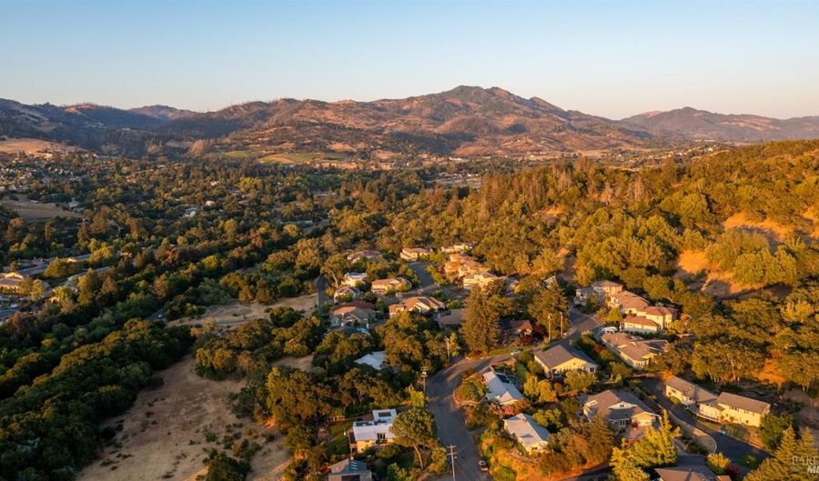 5569 Pepperwood Rd, Santa Rosa, CA 95409 - 4 Beds, 4 Bath