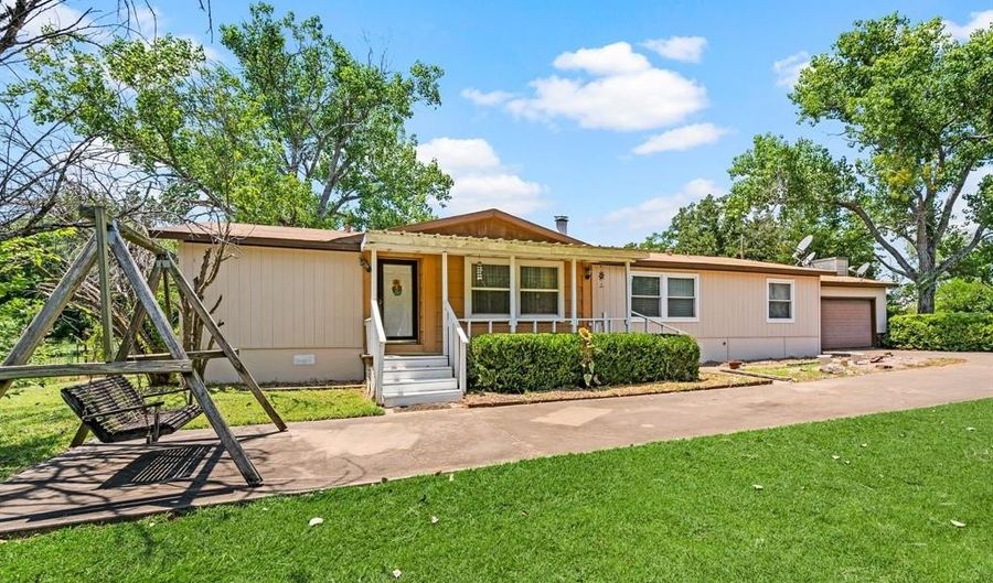 212 H And O Ln, Alvarado, TX 76009 - 3 Beds, 2 Bath