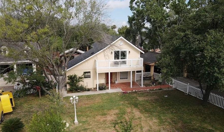 1405 S Brier St, Alton, TX 78573 - 3 Beds, 3 Bath
