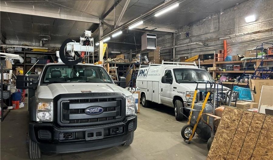 921 W Washington, Allentown, PA 18102 - 0 Beds, 0 Bath