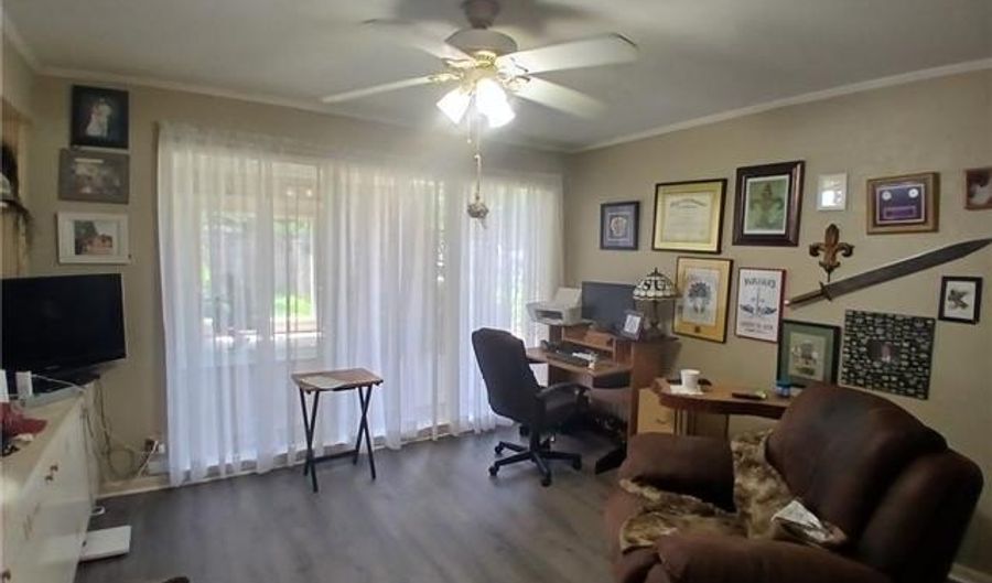 1326 CHARWOOD Dr, Bogalusa, LA 70427 - 3 Beds, 4 Bath