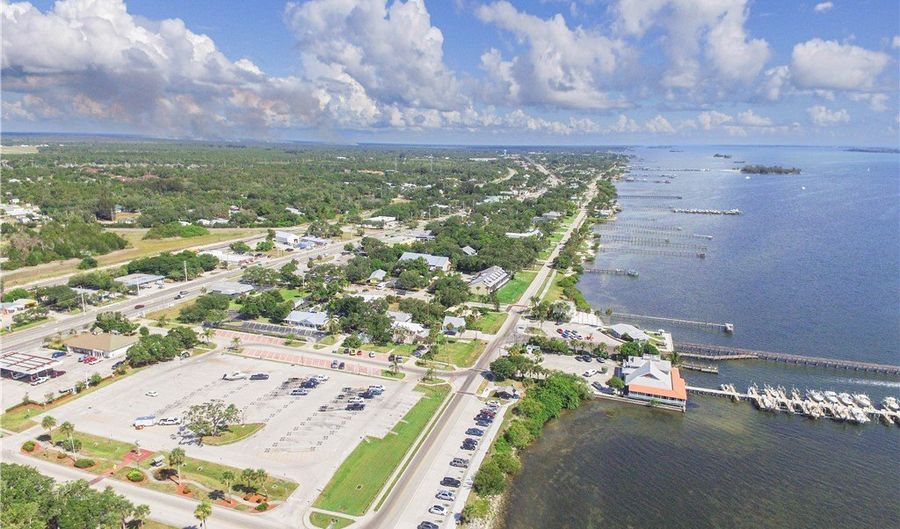 710 Amaryllis Dr, Barefoot Bay, FL 32976 - 2 Beds, 2 Bath