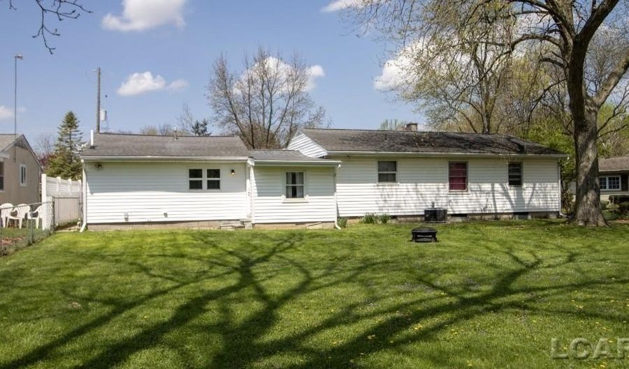 715 Alexander Dr, Adrian, MI 49221 - 4 Beds, 2 Bath