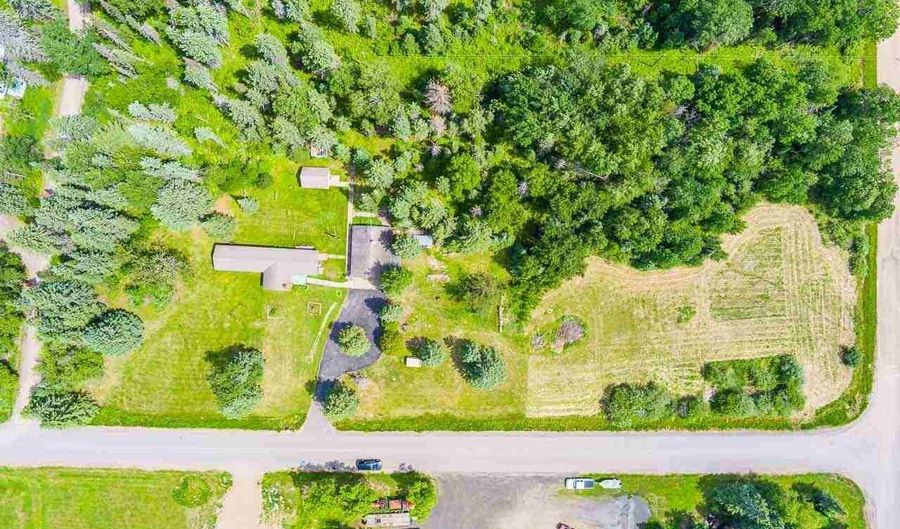 5464 Spruce St, Aurora, MN 55705 - 3 Beds, 1 Bath