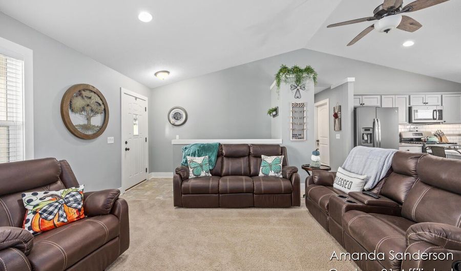 10491 Rockfield Rd, Allendale, MI 49401 - 3 Beds, 2 Bath