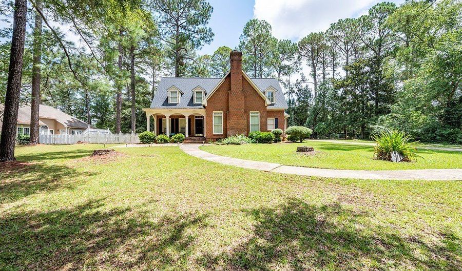 2714 Dover Ln, Albany, GA 31721 - 4 Beds, 4 Bath