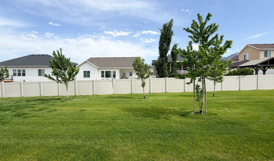 1106 W 600 S, Brigham City, UT 84302 - 2 Beds, 3 Bath