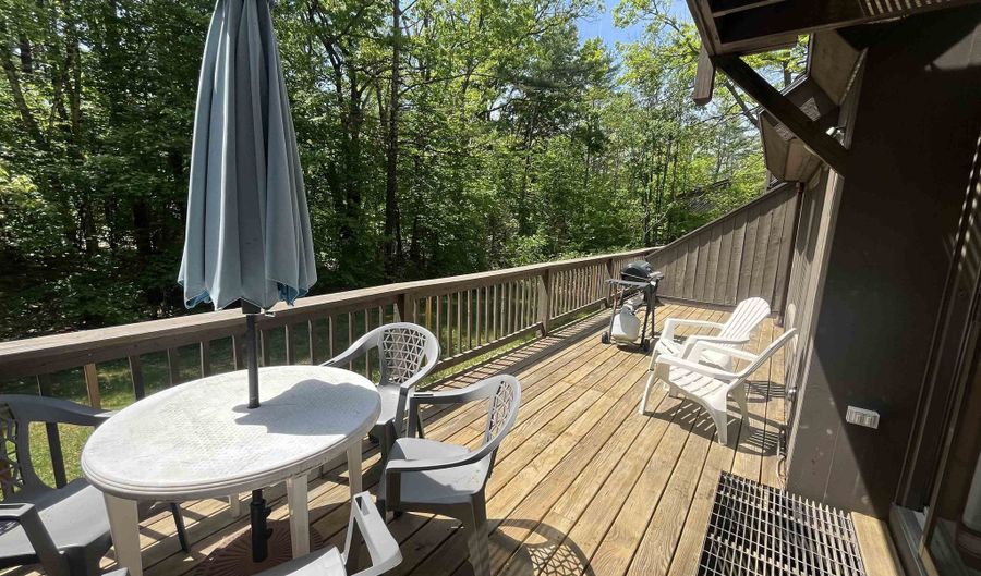 35 Woodland Pines Rd, Bartlett, NH 03812 - 3 Beds, 3 Bath