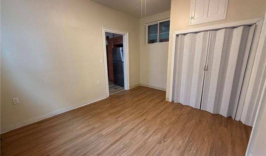 305 N 2nd St 1, Allentown, PA 18102 - 2 Beds, 1 Bath