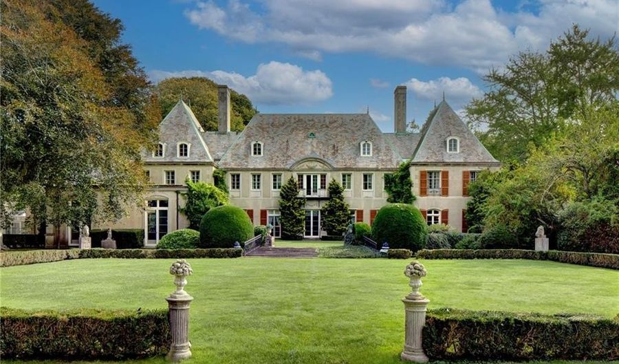 601 Bellevue Ave, Newport, RI 02840 - 12 Beds, 13 Bath