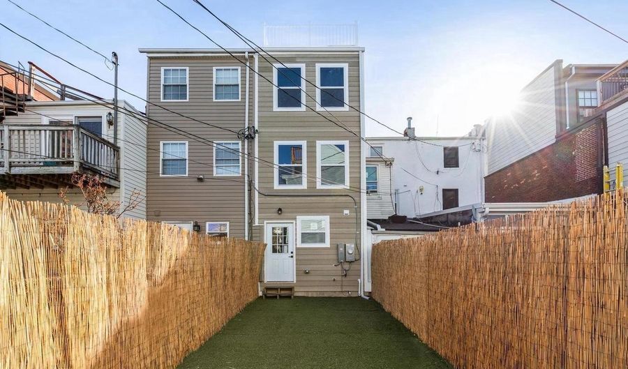 1534 S CHARLES St, Baltimore, MD 21230 - 4 Beds, 4 Bath