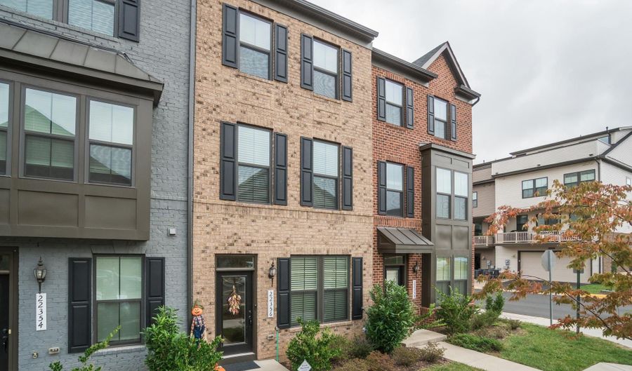 22356 PHILANTHROPIC Dr, Ashburn, VA 20148 - 3 Beds, 4 Bath