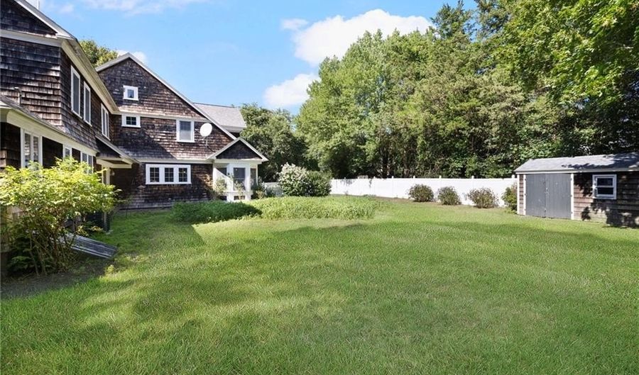 58 Dolphin Ave, Jamestown, RI 02835 - 3 Beds, 3 Bath