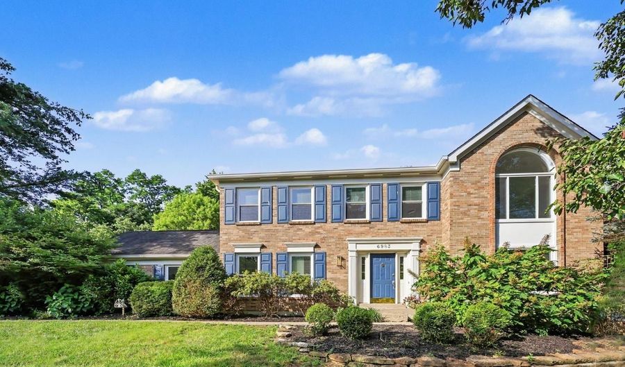 6983 Treeridge Dr, Anderson Twp., OH 45244 - 4 Beds, 4 Bath