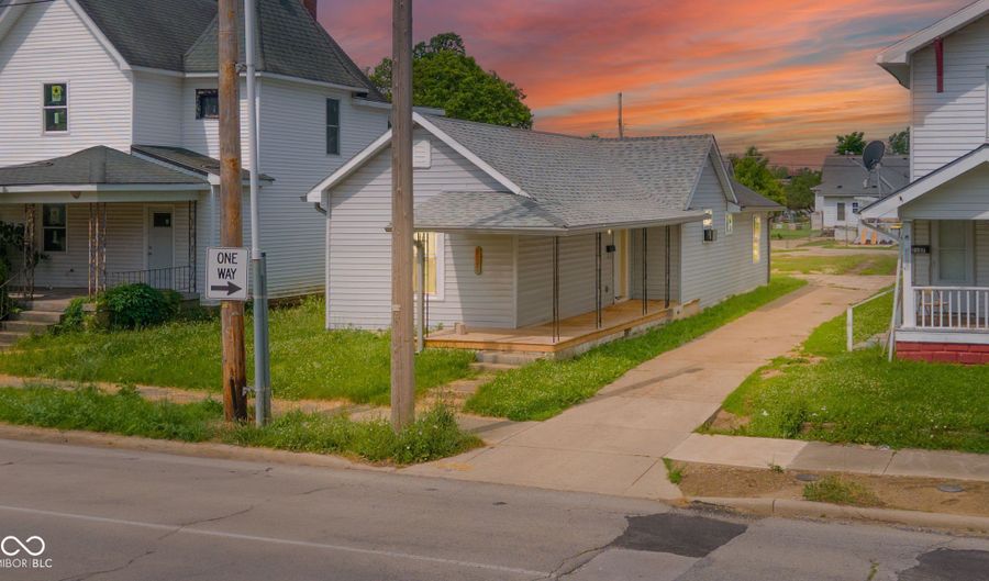 2111 Central Ave, Anderson, IN 46016 - 3 Beds, 1 Bath