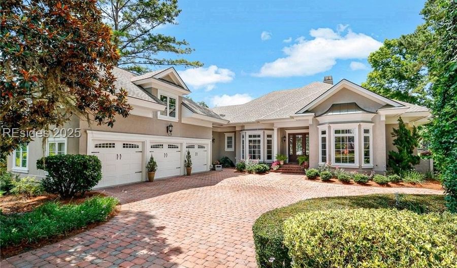 62 Cumberland Dr, Bluffton, SC 29910 - 4 Beds, 5 Bath