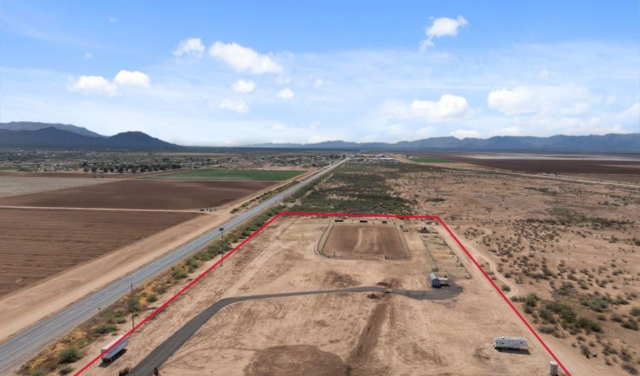 50128 W US HIGHWAY 60, Aguila, AZ 85320 - 0 Beds, 0 Bath