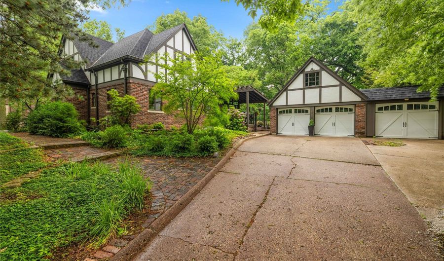 535 Forest Glen St, Ames, IA 50014 - 4 Beds, 3 Bath