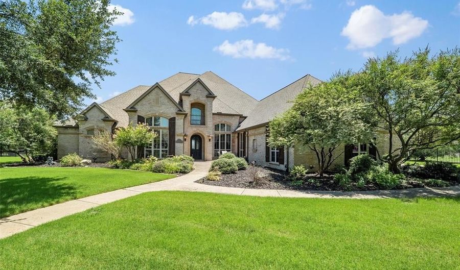 210 Augusta Ct, Aledo, TX 76008 - 4 Beds, 6 Bath