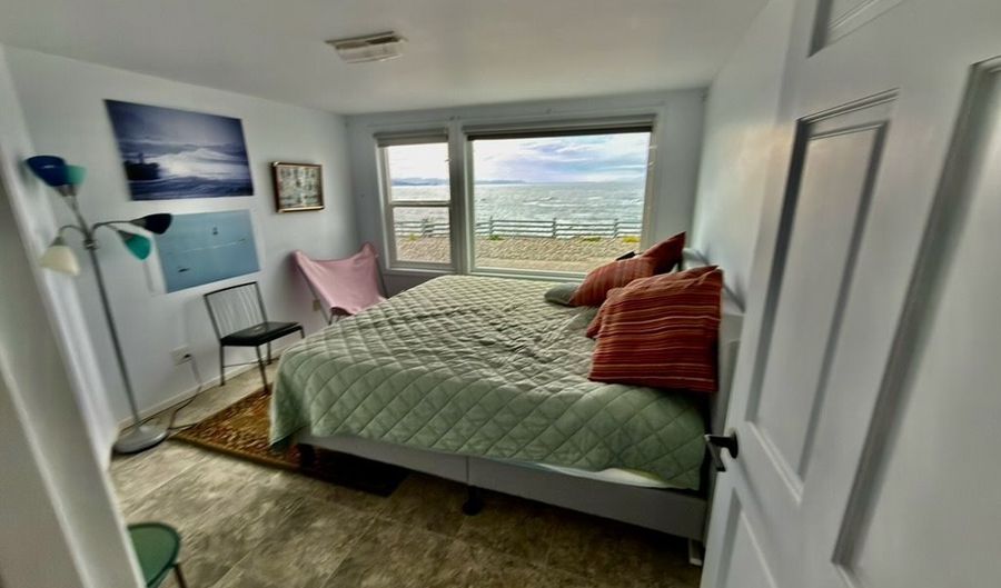 423 BUENA VISTA Loop, Brookings, OR 97415 - 3 Beds, 3 Bath