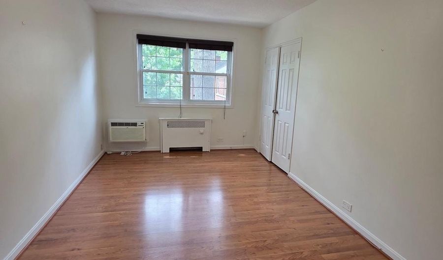 4324 2ND Rd N 2, Arlington, VA 22203 - 1 Beds, 1 Bath