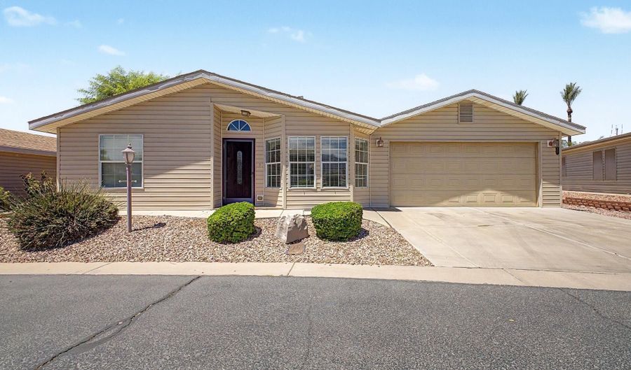 3301 S GOLDFIELD Rd 4045, Apache Junction, AZ 85119 - 2 Beds, 2 Bath