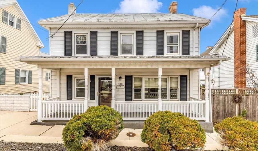 108 S MAIN St S, Boonsboro, MD 21713 - 2 Beds, 2 Bath