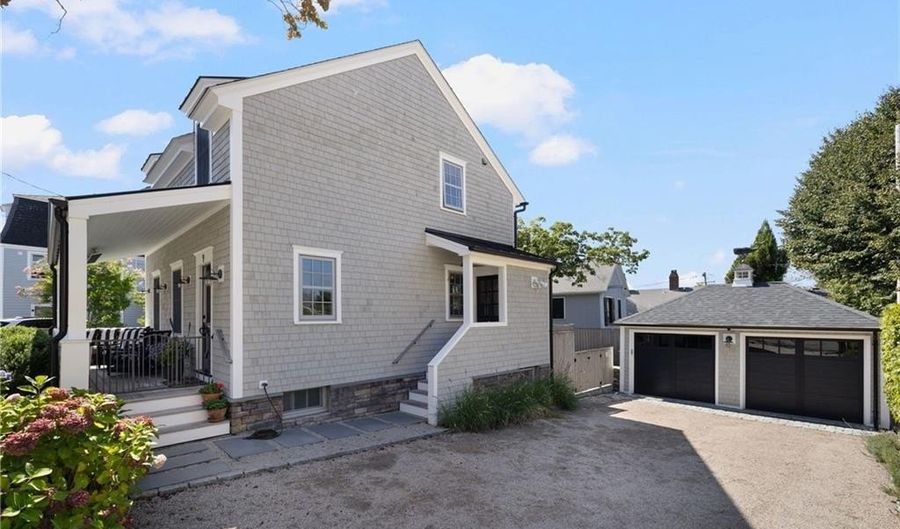 9 Anthony St, Newport, RI 02840 - 3 Beds, 3 Bath