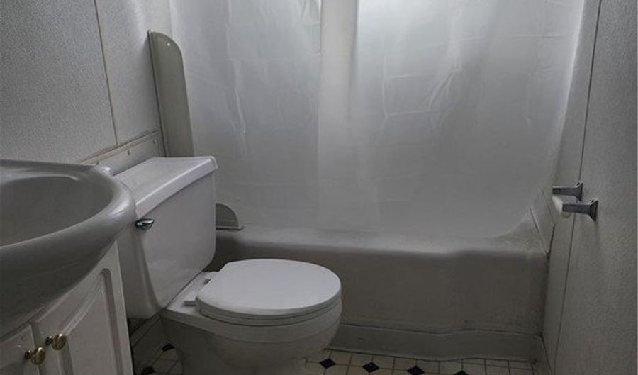 724 Barner St, Allentown, PA 18103 - 1 Beds, 1 Bath
