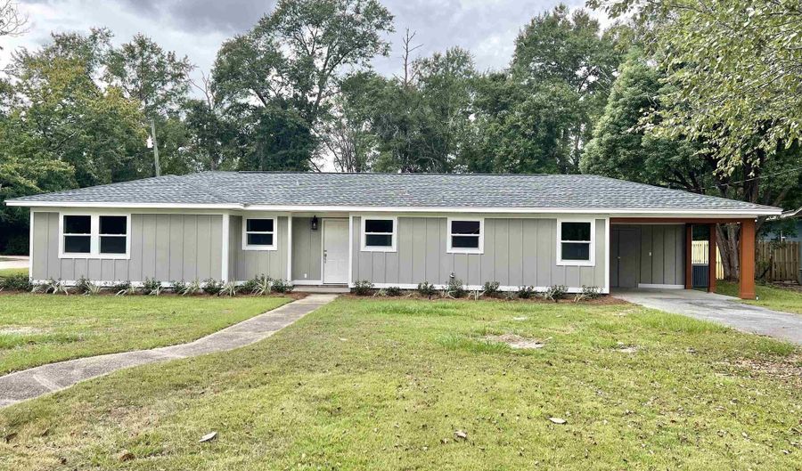 618 S Carney St, Atmore, AL 36502 - 4 Beds, 3 Bath