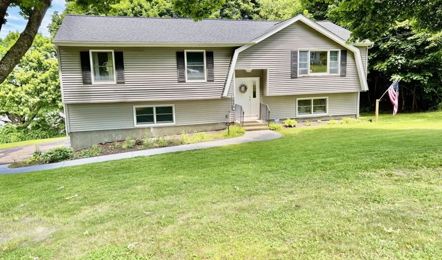 5 Governors Ln, Bethel, CT 06801 - 3 Beds, 2 Bath