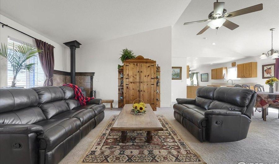 37506 County Road 69, Briggsdale, CO 80611 - 6 Beds, 3 Bath
