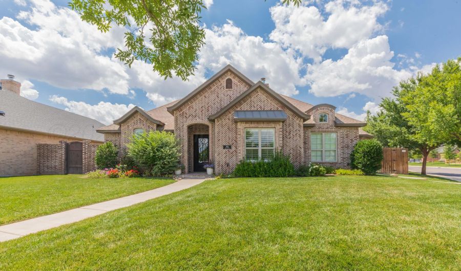 7913 JAKE LONDON Dr, Amarillo, TX 79119 - 3 Beds, 2 Bath