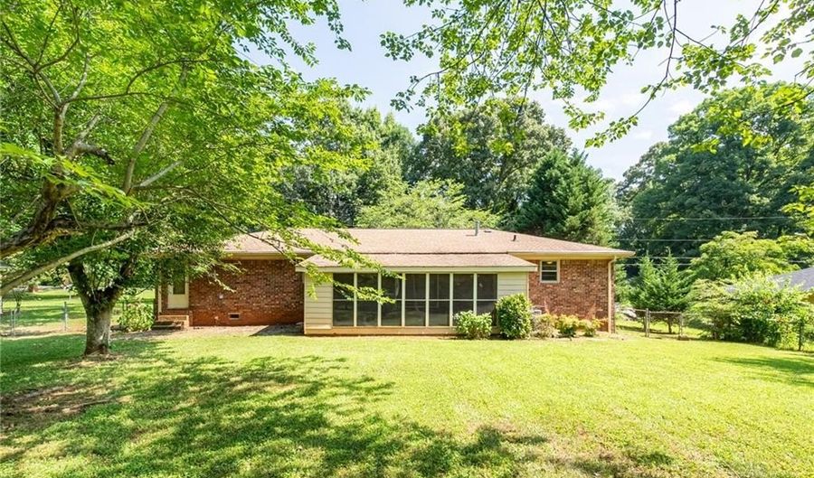 1545 Virginia Pl, Austell, GA 30168 - 3 Beds, 2 Bath