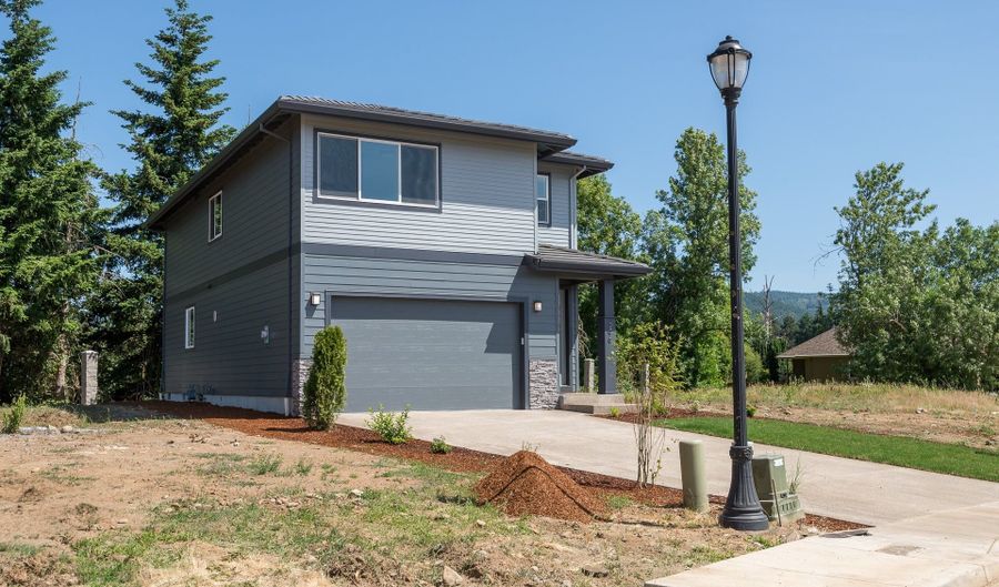 296 SUNDAY Dr, Creswell, OR 97426 - 4 Beds, 3 Bath