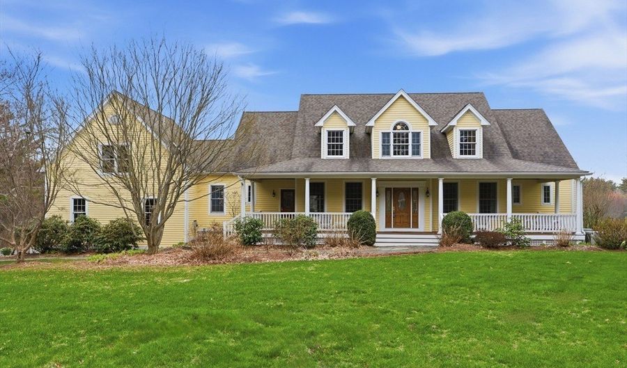 48 Vaughn Hill Rd, Bolton, MA 01740 - 4 Beds, 4 Bath