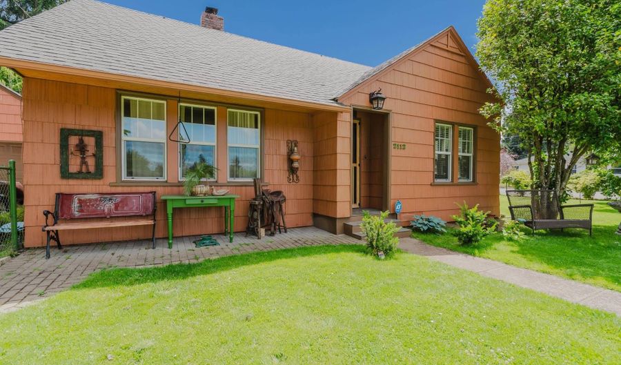 2112 Salem Ave, Albany, OR 97321 - 3 Beds, 2 Bath