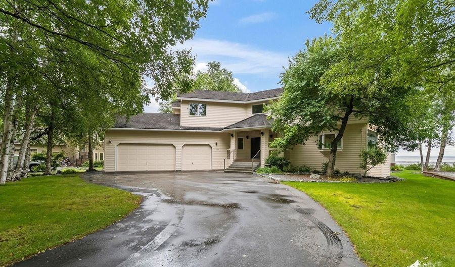 2904 Crows Nest Cir, Anchorage, AK 99515 - 5 Beds, 4 Bath