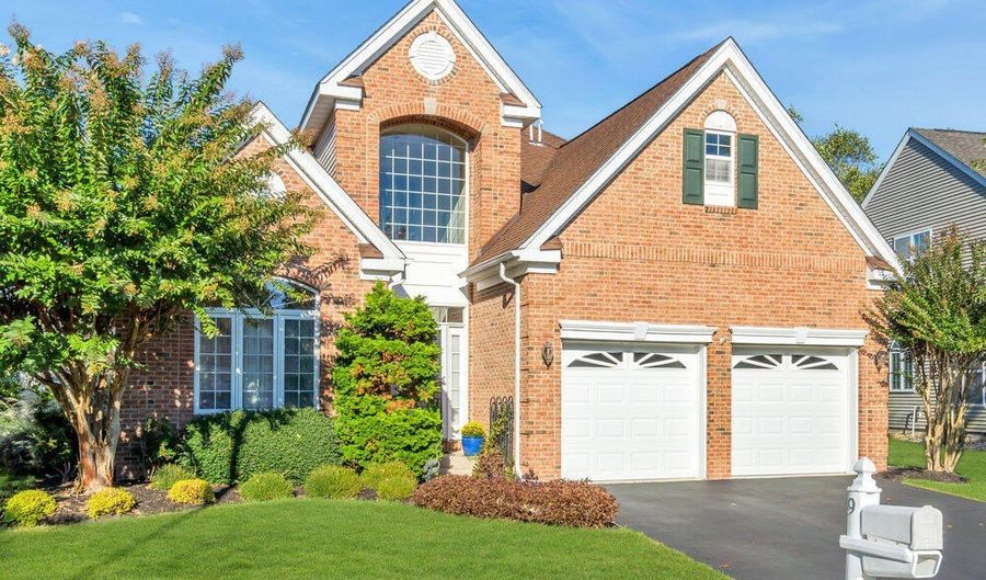 9 Hingham Ln, Barnegat, NJ 08005 - 3 Beds, 3 Bath