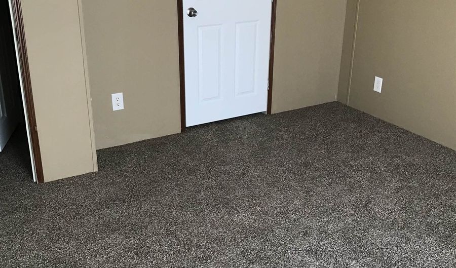 316 Avenue G, Beaver, OK 73932 - 4 Beds, 3 Bath