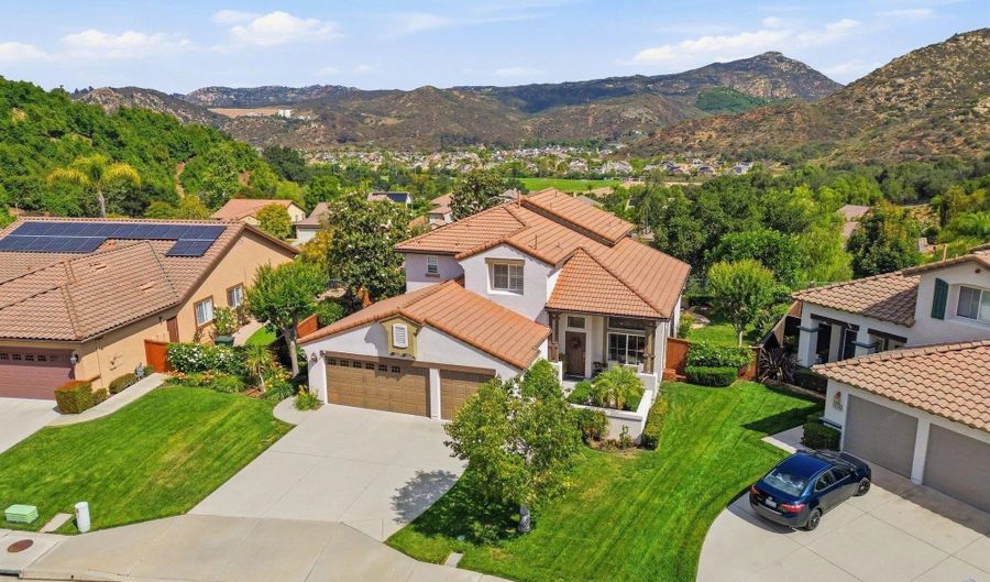 3234 Meadow Grass Ln, Escondido, CA 92027 - 4 Beds, 3 Bath