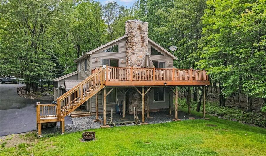 361 Birch Dr, Blakeslee, PA 18610 - 3 Beds, 2 Bath