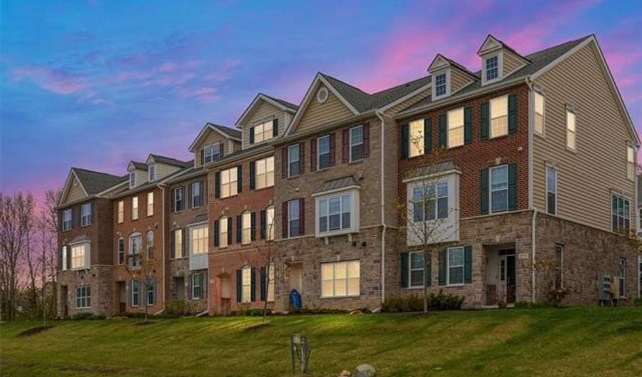2769 Ashcombe Dr, Ann Arbor, MI 48105 - 4 Beds, 4 Bath
