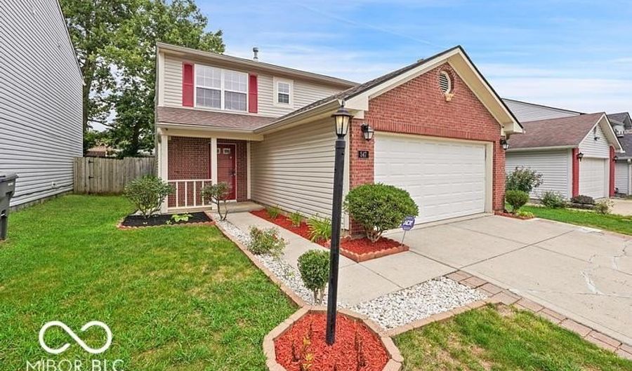 547 Deer Trail Dr, Indianapolis, IN 46217 - 3 Beds, 3 Bath