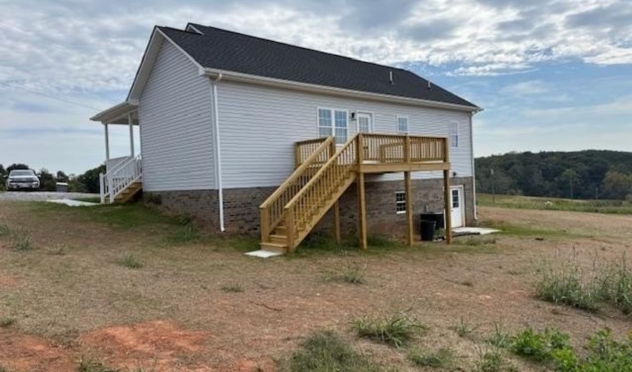 1651 S Fork Rd, Appomattox, VA 24522 - 3 Beds, 2 Bath