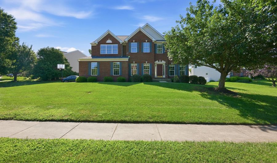 14414 KINGS CROSSING Blvd, Boyds, MD 20841 - 4 Beds, 4 Bath