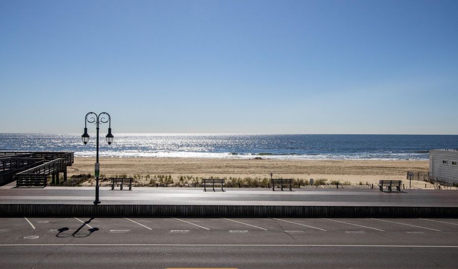 1007 Ocean Ave, Belmar, NJ 07719 - 4 Beds, 5 Bath