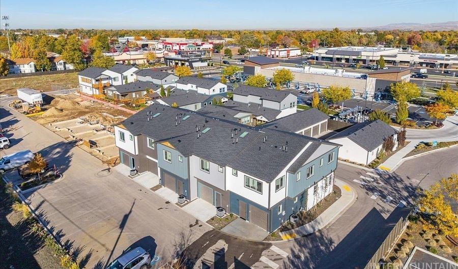 1439 N Bluffs Ridge Ln, Boise, ID 83704 - 2 Beds, 3 Bath